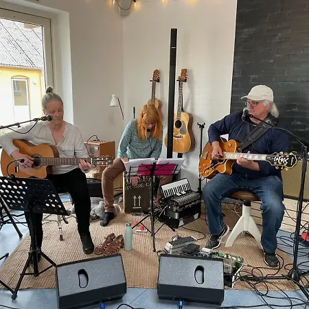 Ξενοδοχείο με διαμερίσματα 19 - Hawkraft Kulturhotel